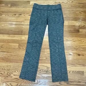 Athleta Heather Grey Metro skinny Pants. Size S